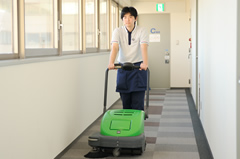 清掃管理業務・・・施設内の環境を常に美しく保ちます